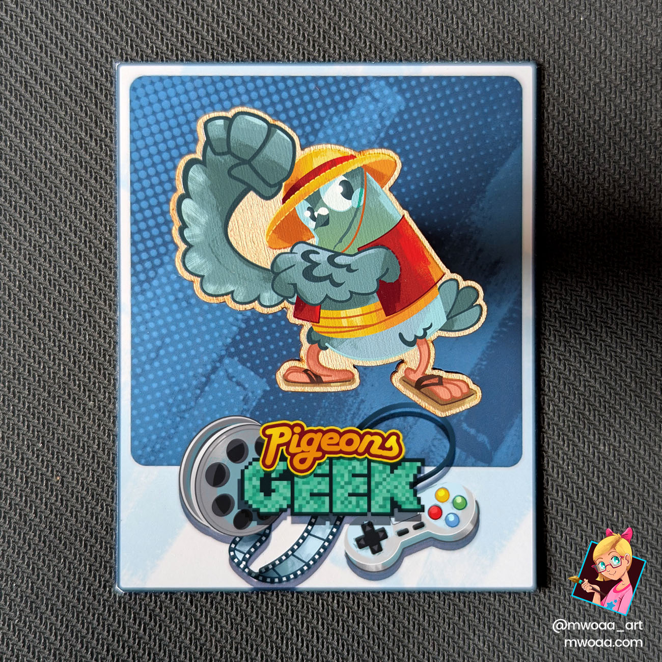 Geek Pigeons, Luffygeon | Pin's ou Magnet en bois