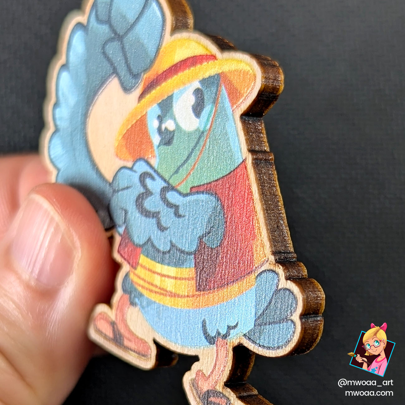 Geek Pigeons, Luffygeon | Pin's ou Magnet en bois – Image 3