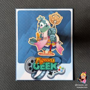 Geek Pigeons, Pigeon Yuna | Pin's ou Magnet en bois